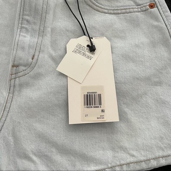 Levi’s Shorts - Picture 3 of 4